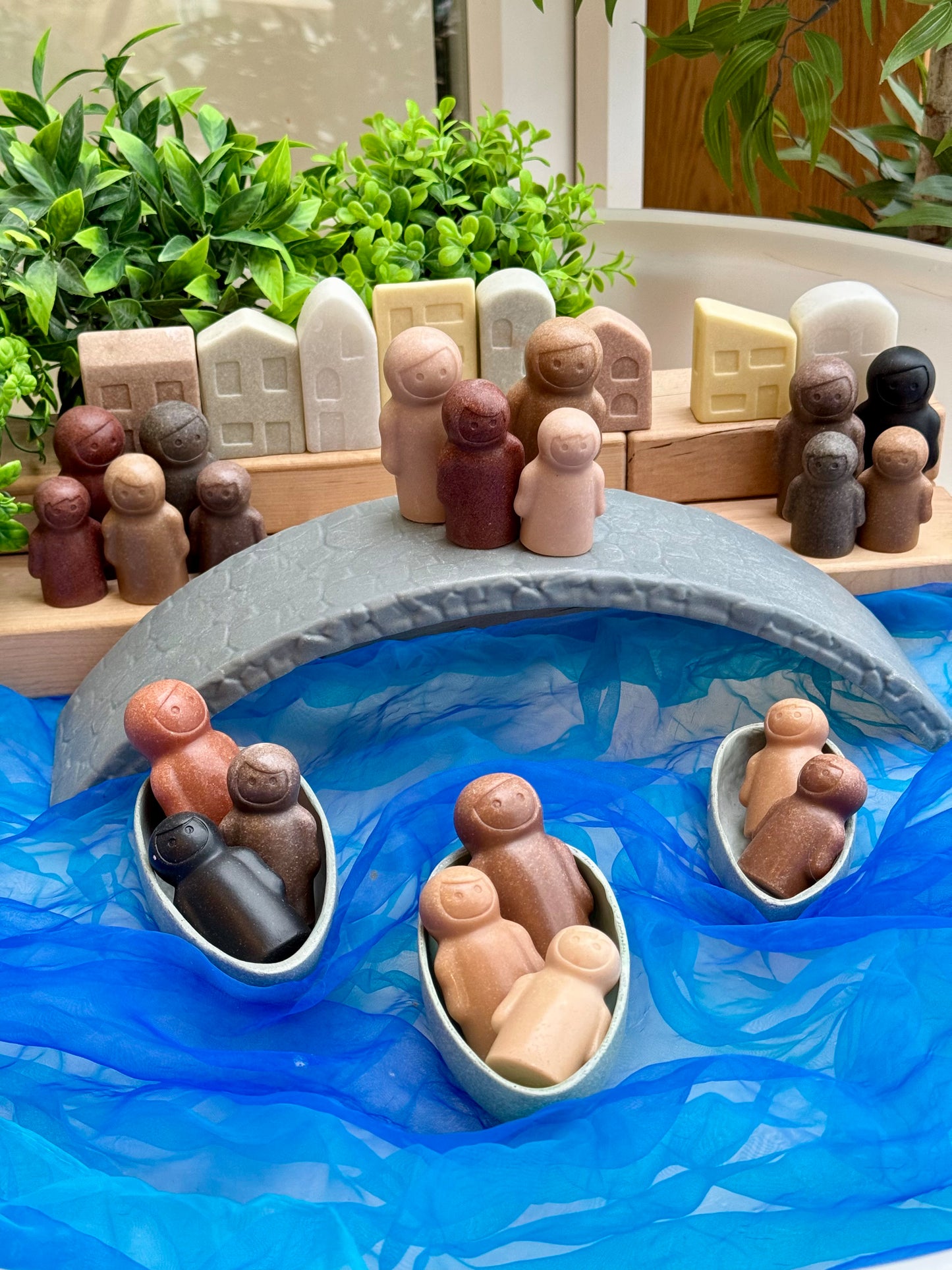 Little People Like Me Families