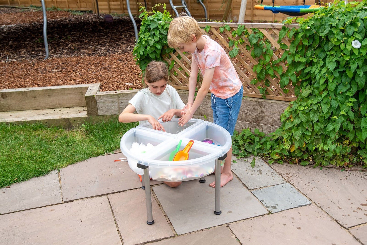 Discovery Quadrant Trays & Stand