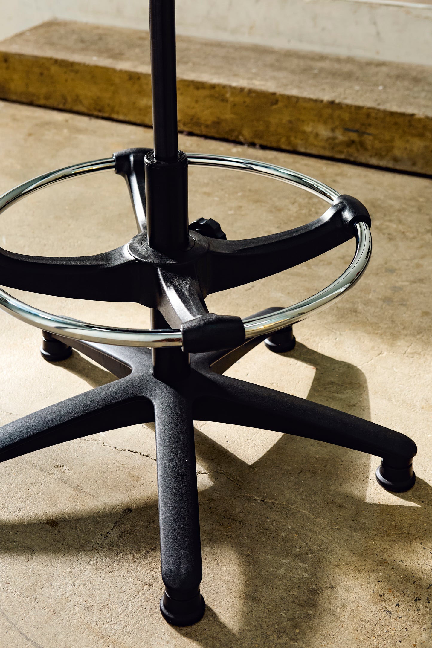 Postura+ Task Stool with Chrome Foot Ring