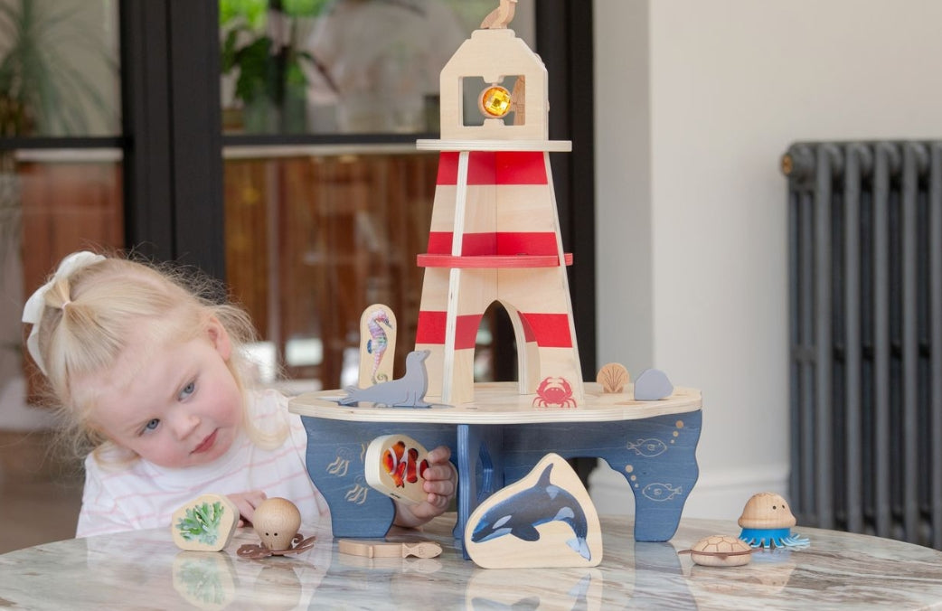 Lighthouse Island - 10 piece set