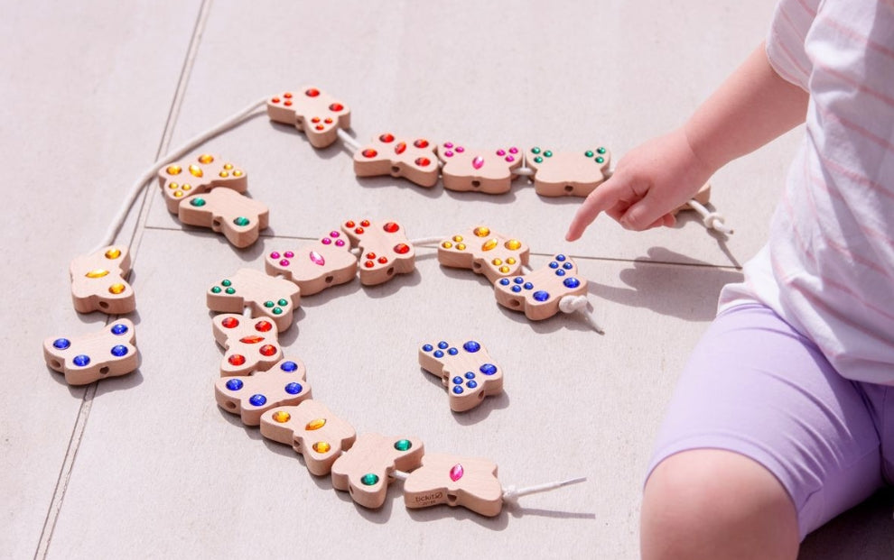 Butterfly Lacing Jewels - Pk20 + 2 laces